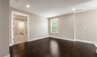 448 SW C St, Bentonville, AR 72712