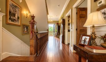 2004 SEVEN MEADOWS Ln, Appomattox, VA 24522