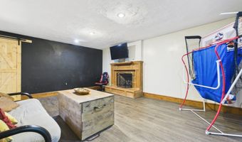 1822 Williams Way E, Anderson, IN 46011