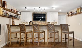 701 4th St SW, Austin, MN 55912