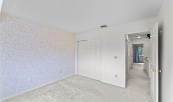 12 Boulevard Dr 21-130, Danbury, CT 06810