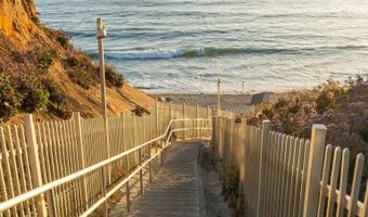515 N Acacia Ave, Solana Beach, CA 92075