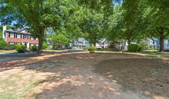 233 Ivy Glen Cir, Avondale Estates, GA 30002