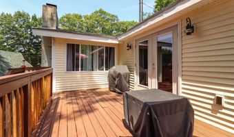 10 Belmont Dr, Barnstead, NH 03225