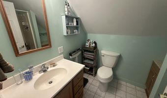 10 Greenbrier Dr, Alderson, WV 24910