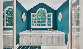 600 Brookhollow Ct, Bartlesville, OK 74006