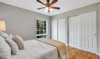 345 Norwood Cir, Ballwin, MO 63011