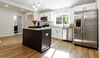 27 Washington St, Ashland, NH 03217