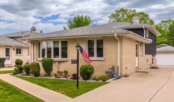 1016 S Haddow Ave, Arlington Heights, IL 60005