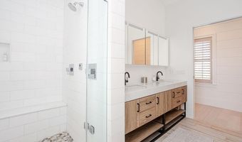 23 Catherine St, Newport, RI 02840