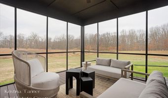 742 Honey Crk, Ada, MI 49301