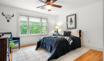 52 Hardy Rd, Bedford, NH 03110
