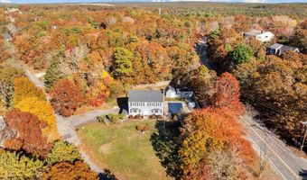 2 Westerly Dr, Bourne, MA 02532