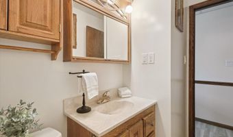 140 32nd St, Allegan, MI 49010