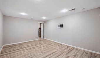 880 Whitney Dr, Apple Valley, MN 55124