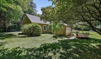 17 Candlewood Dr, Amherst, NH 03031