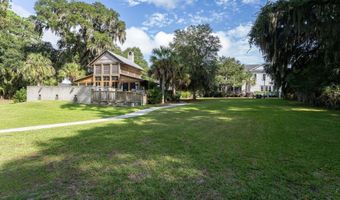 2710 Bluestem Dr, Beaufort, SC 29902
