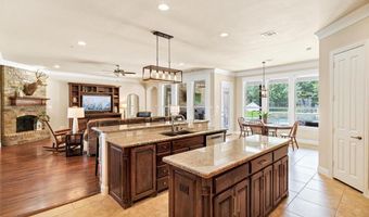 105 Parc Oaks Dr, Aledo, TX 76008
