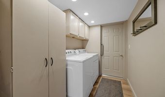 1108 E 3rd St, Anamosa, IA 52205