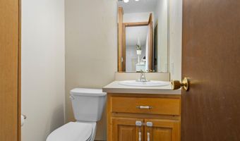 1307 Walker Ct, Auburn, IN 46706