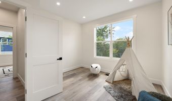 4911 BAYARD Blvd, Bethesda, MD 20816