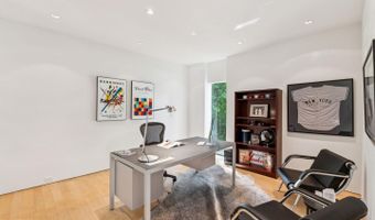 7405 HELMSDALE Rd, Bethesda, MD 20817