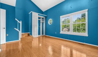 6645 MEDINAH Ln, Alexandria, VA 22312