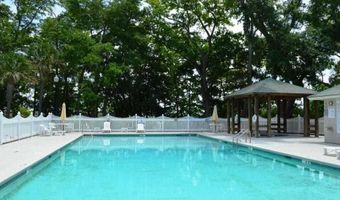 10 Wateree Ct, Beaufort, SC 29902
