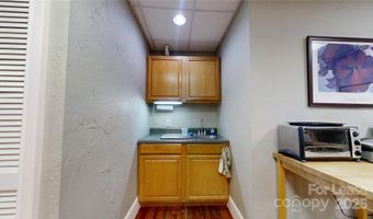 49 Broadway St 201, Asheville, NC 28801