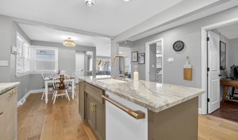 1119 W GLENDALE Ave, Appleton, WI 54914