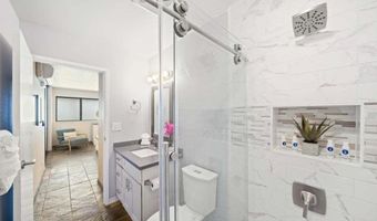 49 W LIPOA St 212, Kihei, HI 96753