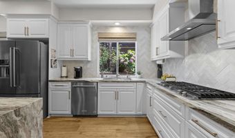 3461 Rich Field Dr, Carlsbad, CA 92010