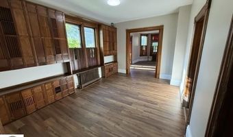 424 Center St, Alma, MI 48801