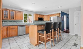14 Bourget Ct, North Smithfield, RI 02896