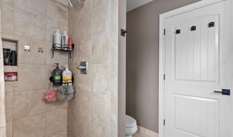 4807 N FUJI Dr, Appleton, WI 54913