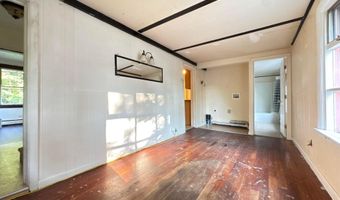 106 S Belfast Ave, Augusta, ME 04330