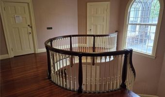 45 Woodlawn Ave 1, Bristol, RI 02809