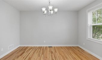 15365 Eagle Creek Way, Apple Valley, MN 55124