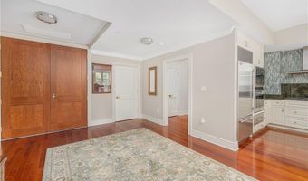 341 Thames St 209 S, Bristol, RI 02809