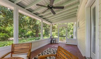 145 Bay Ave, Apalachicola, FL 32320