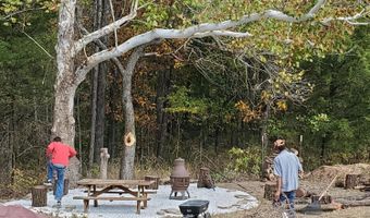 4775 S 50th Rd, Aldrich, MO 65601