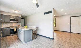 2300 Seiler Rd, Alton, IL 62002