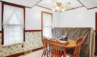 201 UPLAND Ave, Reading, PA 19611