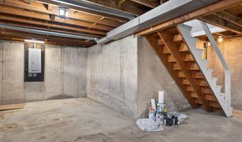 1 Sherbrook St, Augusta, ME 04330