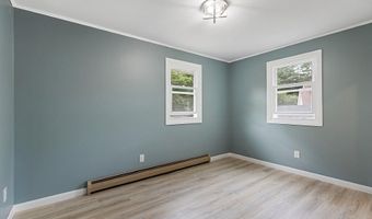 62 Fletcher Rd, Auburn, ME 04210