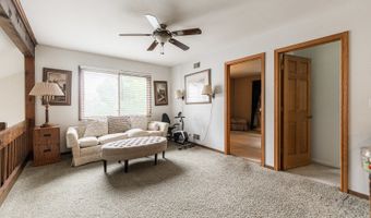 1205 N Scarlet Dr, Addison, IL 60101