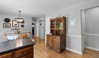 288 Brightfield Dr, Ballwin, MO 63021
