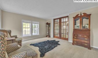 317 Dillard Dr, Jefferson, NC 28640