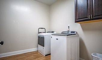 123- A File Rd, Batesville, MS 38606
