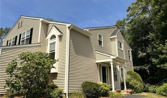 27 Venturi Grn B, North Providence, RI 02904
